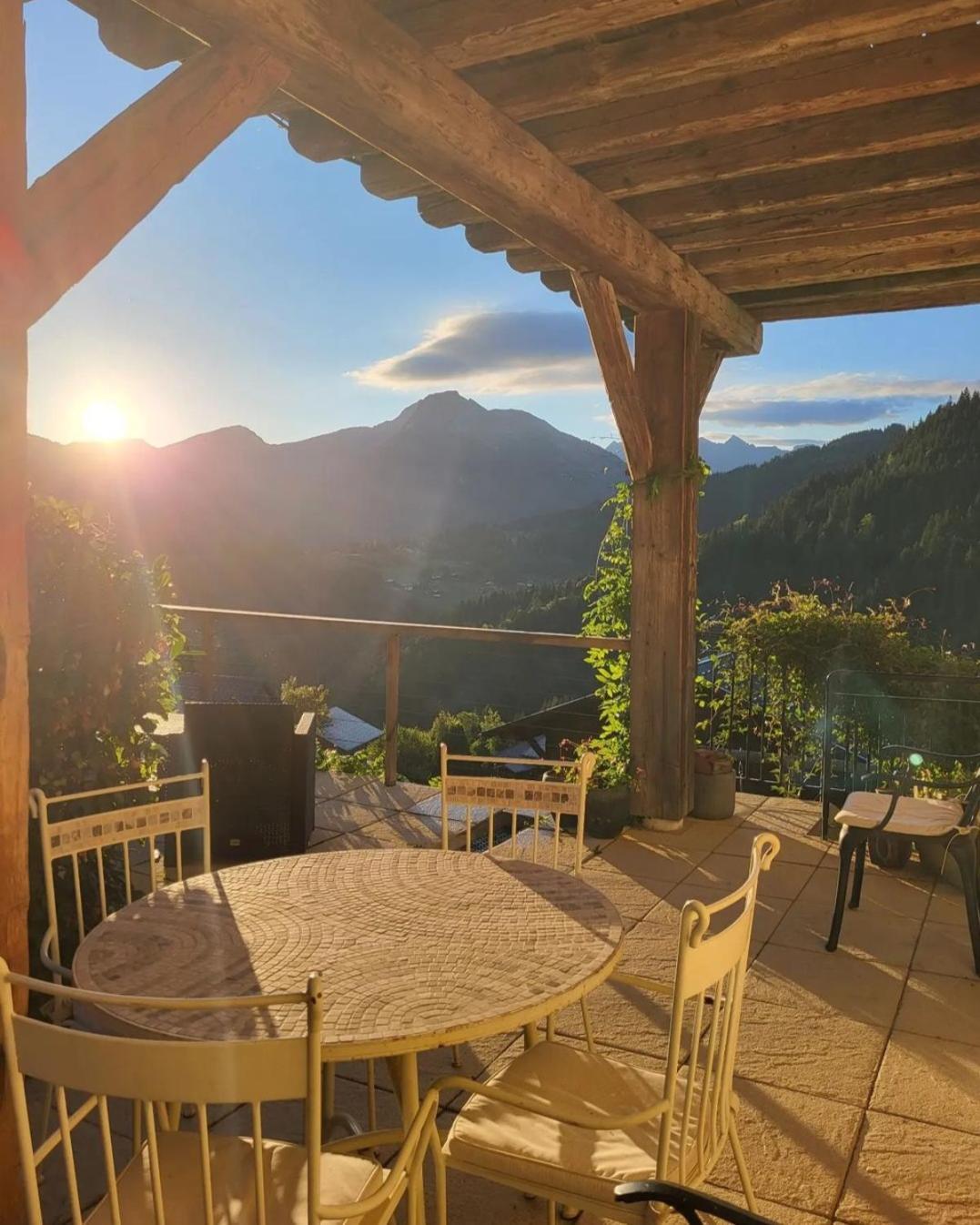 'Petite Ferme Les Bouts' Apartment, Sleeps 6, Nr Morzine La Cote d'Arbroz Екстер'єр фото